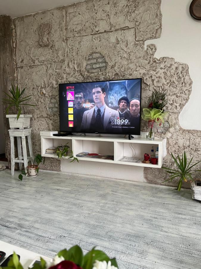 Appartamento Mala Oaza Čačak Esterno foto